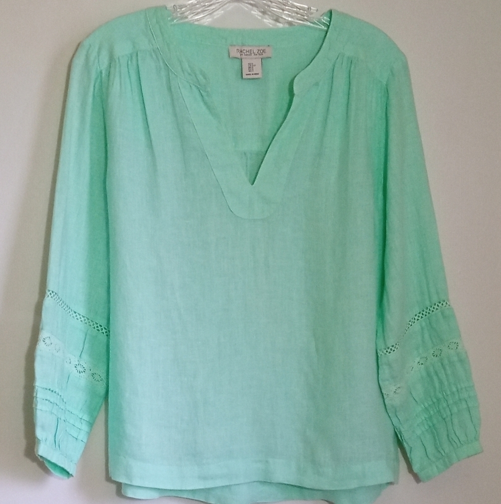 Rachel Zoe Pistachio vneck linen top with crochet lace detail women size small